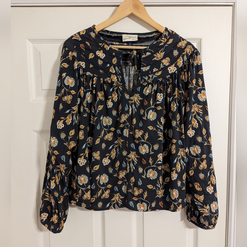 Universal Thread grey , blue and brown boho blouse size medium
